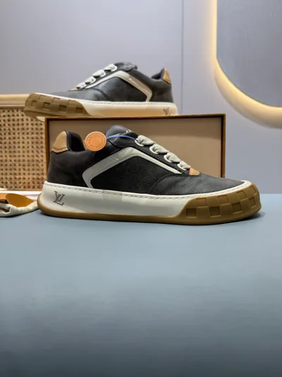 Matte Black Leather Couple Style L TILTED Thick Sole Casual Sneakers