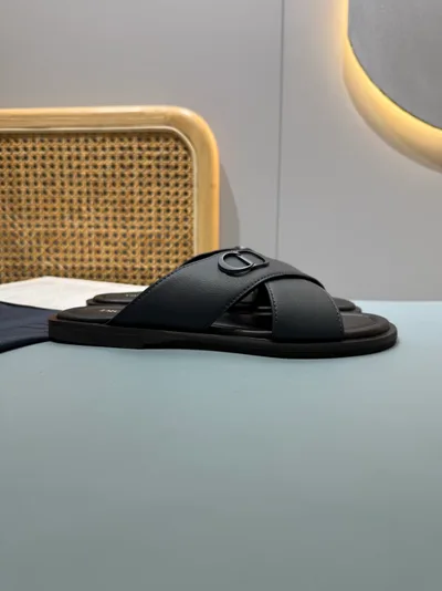 Dior Aqua Slides