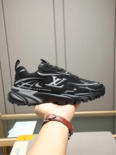 Louis Vuitton Tatic Runner Chunky Dad Shoes