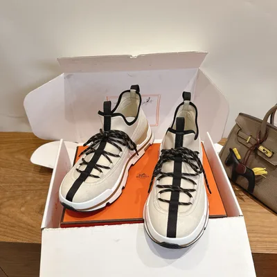 Hermes 26SS Classic British Spliced Leather Shoes