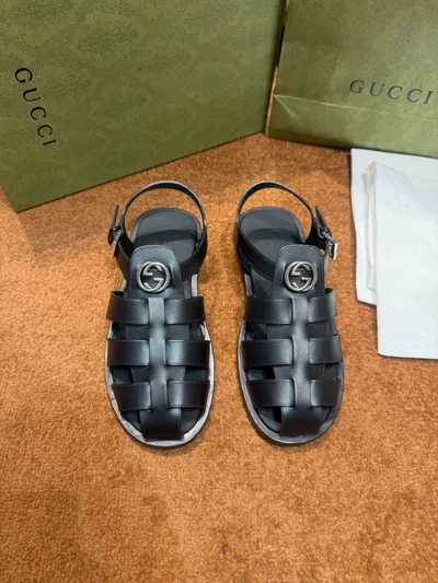 Gucci Men's Interlocking G Slide Sandal Lido Series