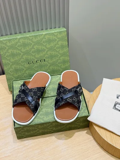 Gucci Men's Interlocking G Slide Sandal Lido Series